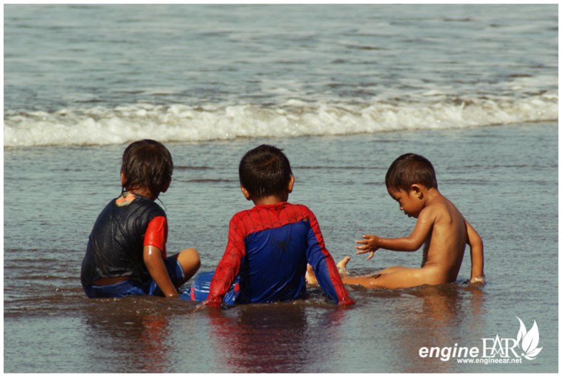 Bocah-bocah Pantai Pangandaran