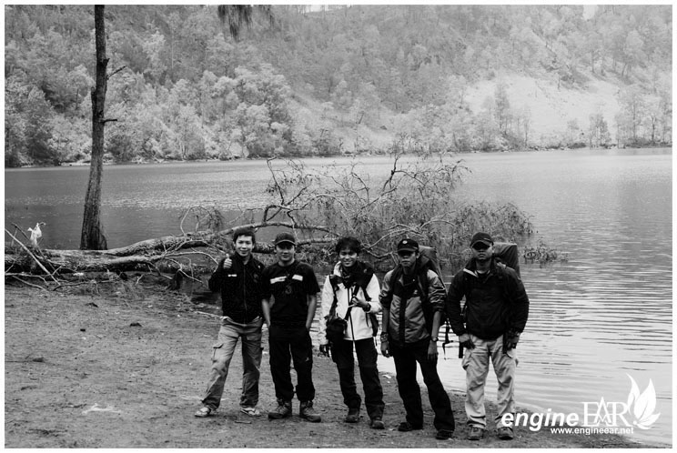 Semeru 09-BW