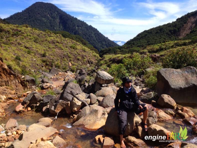 Menikmati Air Sungai